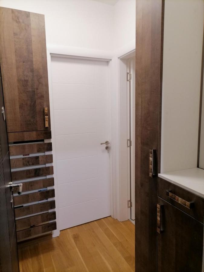 Apartman Ana Ni Exterior foto